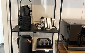 -Bella Casa- Central Studio Apartment
